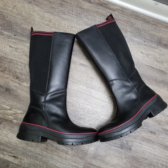 Timberland Black and Red Winter Boots - Picture 5 of 10